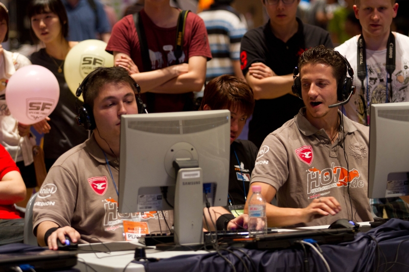 mouz.cs width=