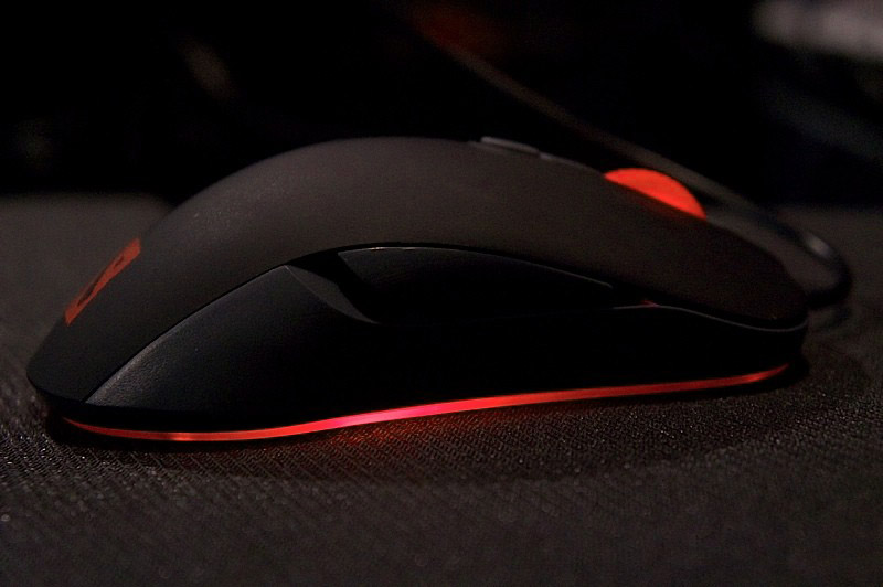 Мышь SteelSeries Dota width=