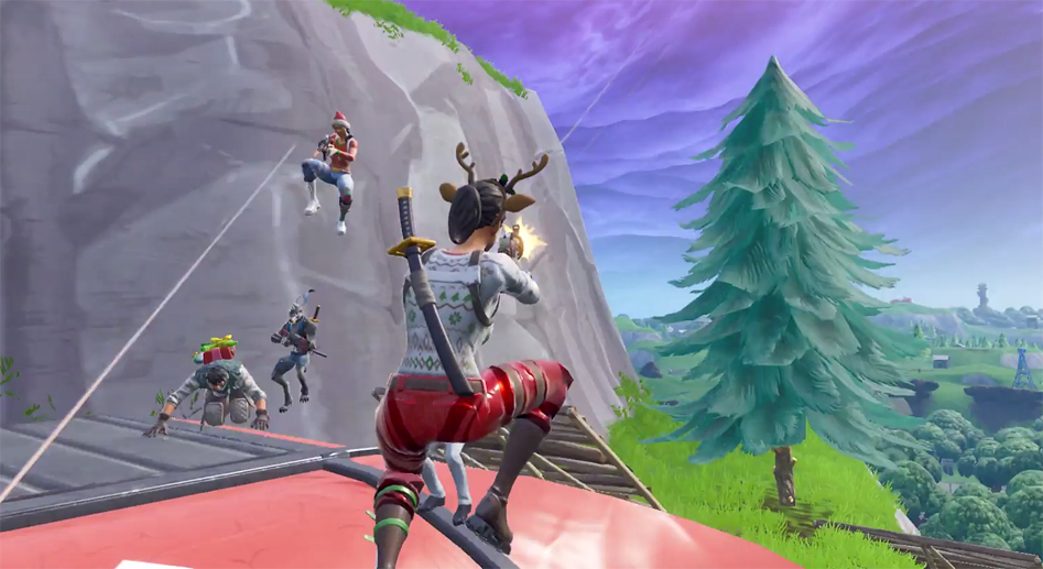 /></p>
<p>Успех Fortnite не объясняется всего лишь удачей, игра вышла в нужное время и в нужном месте. Вам не потребуются мощные процессор и видеокарта. Fortnite основывается на оригинальной бизнес-модели, берущей за основу некоторые идеи бихевиоризма (подход к изучению поведения людей) и привлекает широкую аудиторию, которая захочет играть бесконечно. Тем самым взлом психики превращается в культурное явление.</p>
<p>Нет сомнений, что другие студии разработки игр попытаются повторить успех, но сделать это будет непросто. К тому же, все растущий контингент школьников, знаменитостей и профессиональных спортсменов давно «подсели» на эту игру и вряд ли так просто уйдут к конкурентам. Fortnite очень радует, но играть я в него не буду.</p>
<h2>Spyro Reignited Trilogy</h2>
<h4><em>Филипп</em><em> «DoctorAgon» Прозоров</em></h4>
<p><img sizes=
