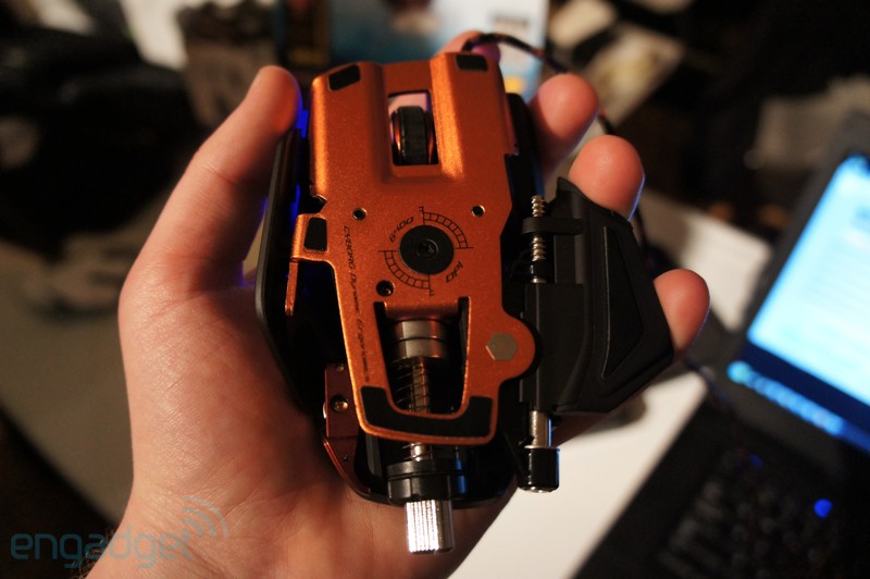 Мышь Cyborg M.M.O.7, вид снизу width=