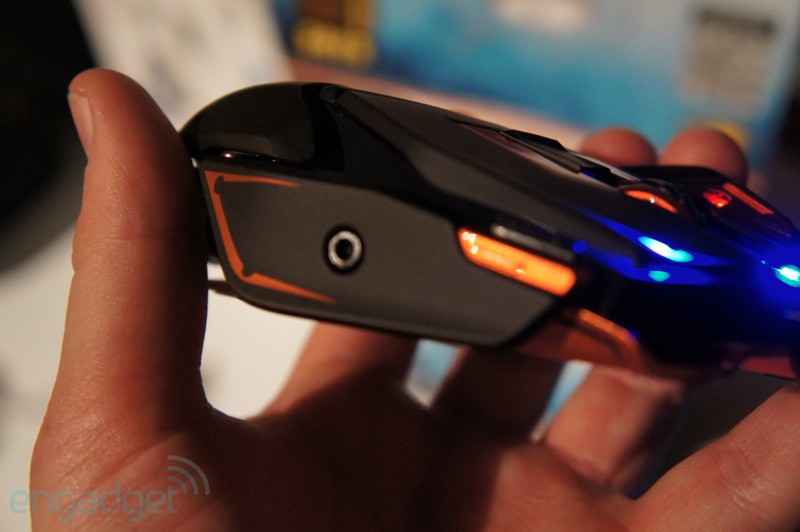 Мышь Cyborg M.M.O.7, вид сбоку width=