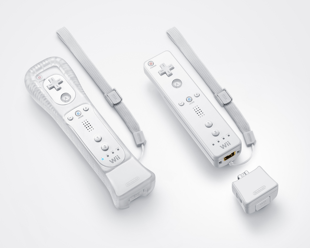 Nintendo Wii Remote motion plus width=