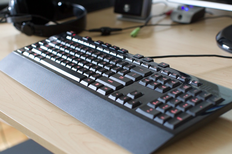 Microsoft SideWinder X4 дизайн Microsoft SideWinder X4 обладает потрясающим дизайном