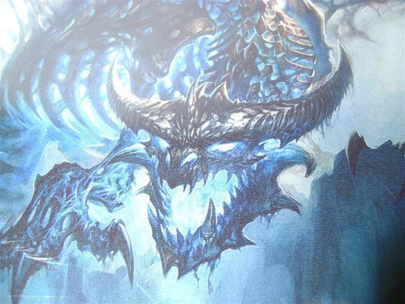 коврик wow Материал SteelSeries QcK Frost Wyrm Exclusive сочетание резины и пластика