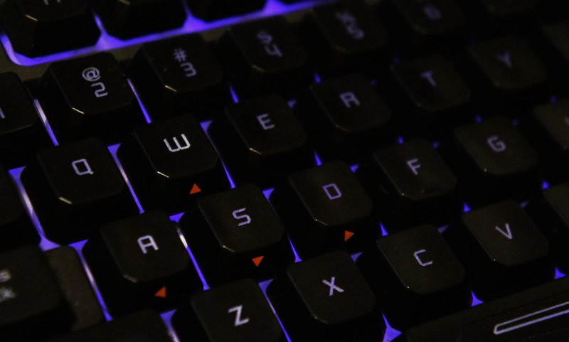 подсветка клавиш width=